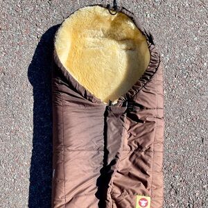 Fåreskind shearling bunting